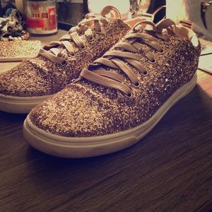 Rose gold tennis shoes size 7